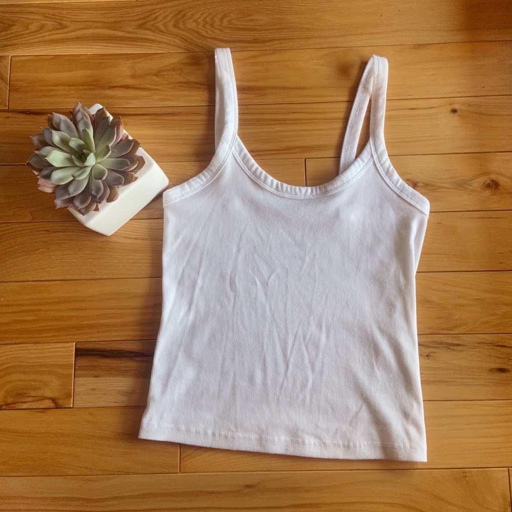 White ribbed tank